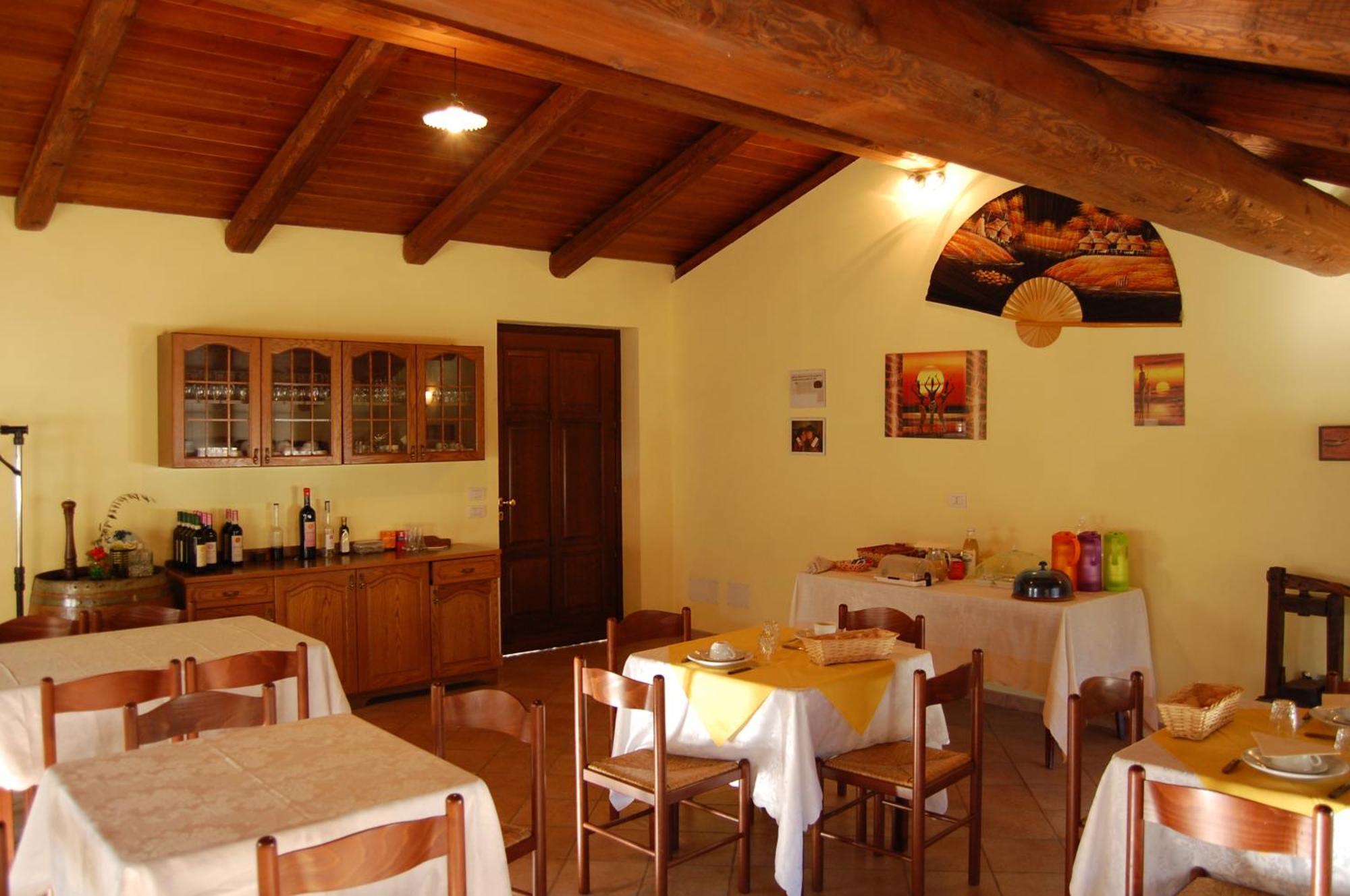 Agriturismo 'D Raine Montelupo Albese Buitenkant foto